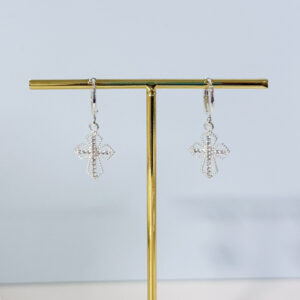 Argola Com Pingente Cruz-3cm
