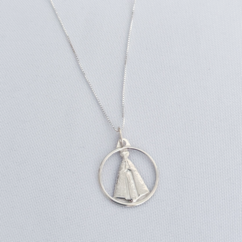 Colar V12 Pingente Círculo Nossa Senhora Prata 925