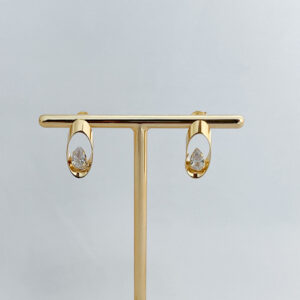 Brinco Oval Gota Zircônia-6x15mm